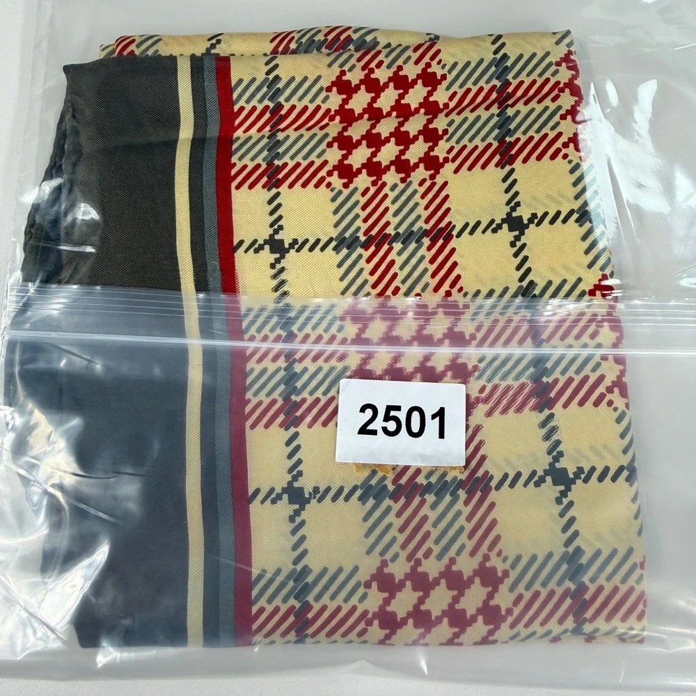 Echo Womens Scarf Beige Red‎ Plaid Hand Roll Vintage Classic Preppy Chic